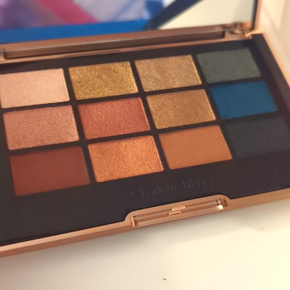 BNIB Charlotte Tilbury The Icon Palette - Picture 4 of 7